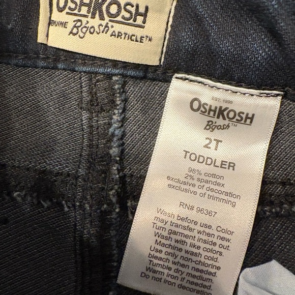 OshKosh B'gosh Blue Straight Leg Jeans NWOT - Picture 2 of 4